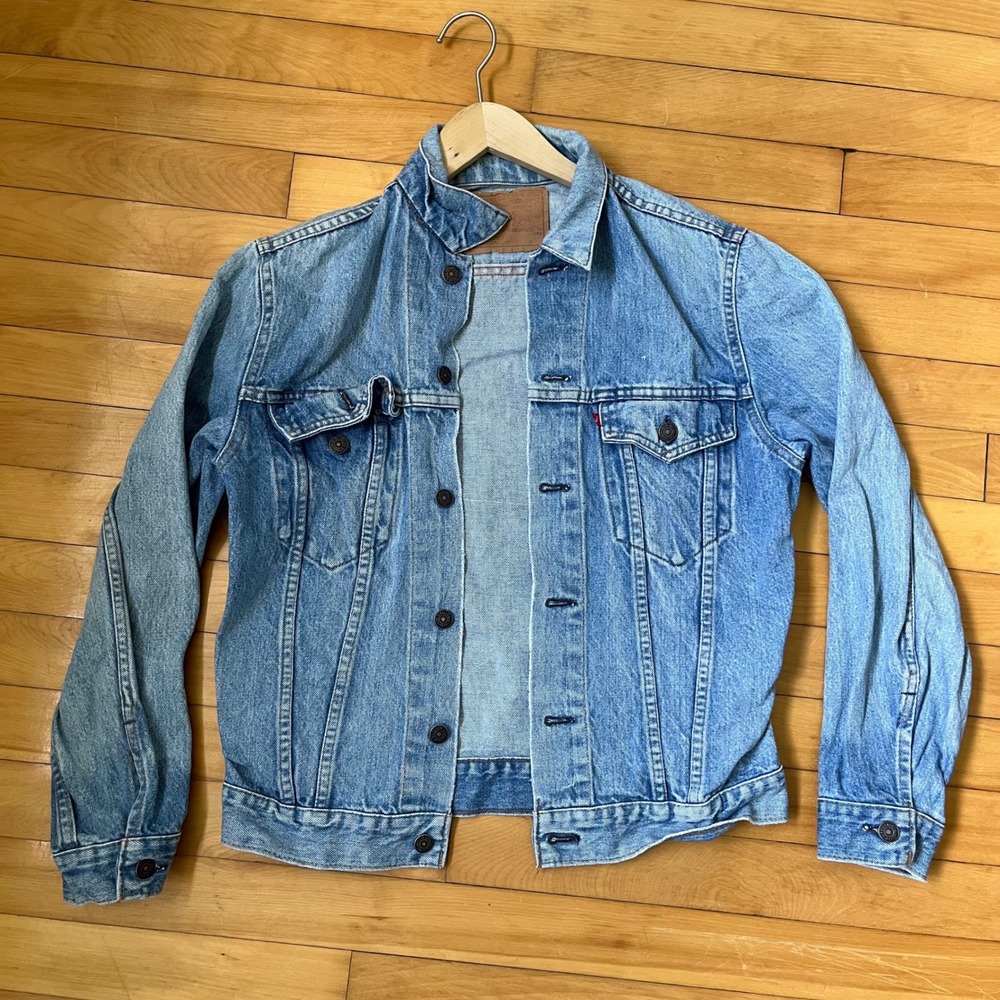 Levis 75505-0211 Denim Trucker Jacket Light Wash Blue Mens Size 38